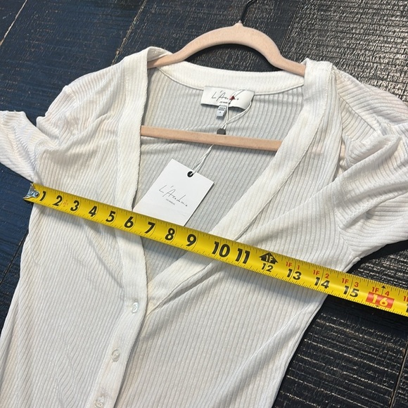 NWT L’Academie Revolve White Ribbed Bodysuit Partial Button Down size small - Picture 10 of 12